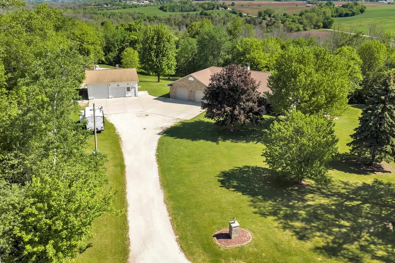 5813 North Ave, Denmark, WI 54208