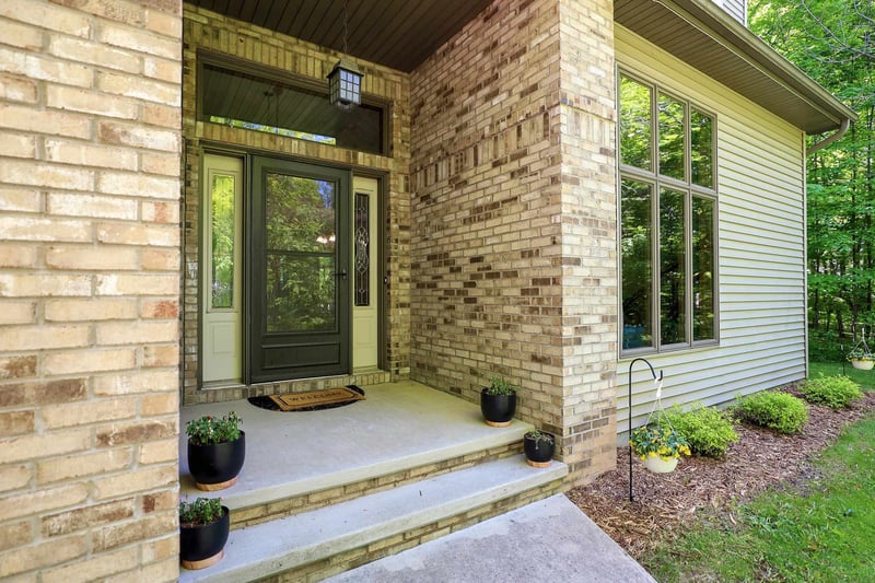N3880 Anita Wieckert Rd, Appleton, WI 54913