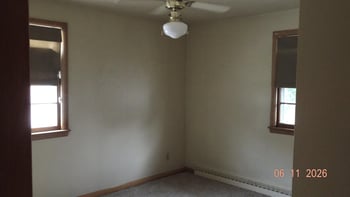 1142 Bond St, Green Bay, WI 54303-4041