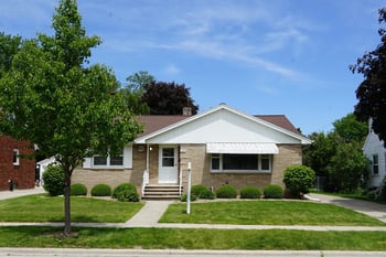 1142 Bond St, Green Bay, WI 54303-4041