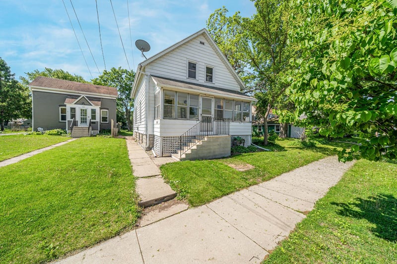 1319 Winnebago Ave, Oshkosh, WI 54901-5334