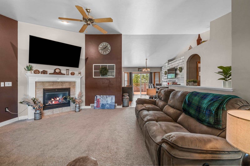 6746 Breckenridge Falls Blvd, Greenleaf, WI 54126
