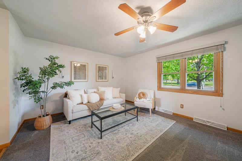 1230 County Rd Ii, Neenah, WI 54956
