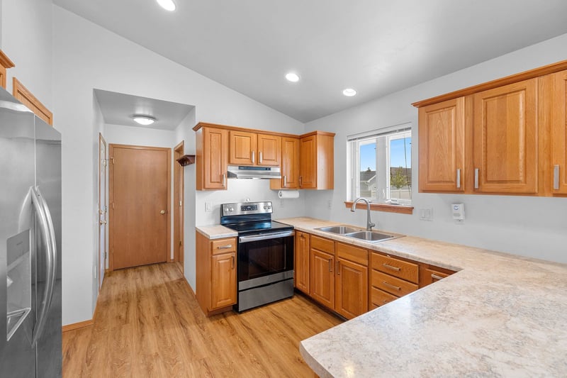 2311 Lawrence Dr, De Pere, WI 54115