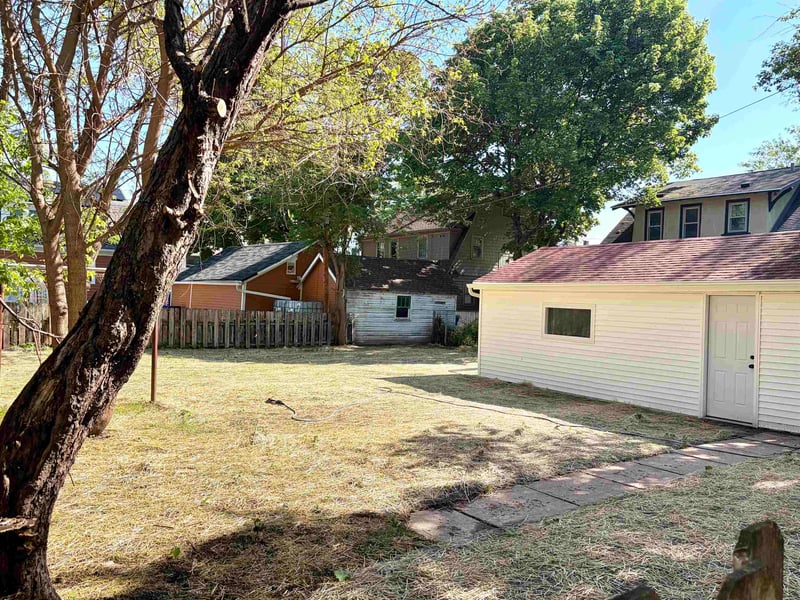 406 5th St, Appleton, WI 54911-6006
