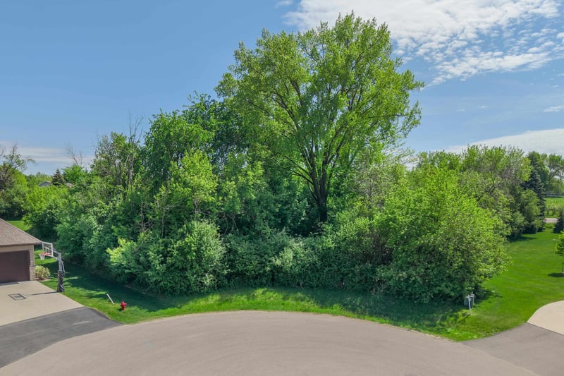 4366 Stonegate Ct #111, Oshkosh, WI 54904-7104