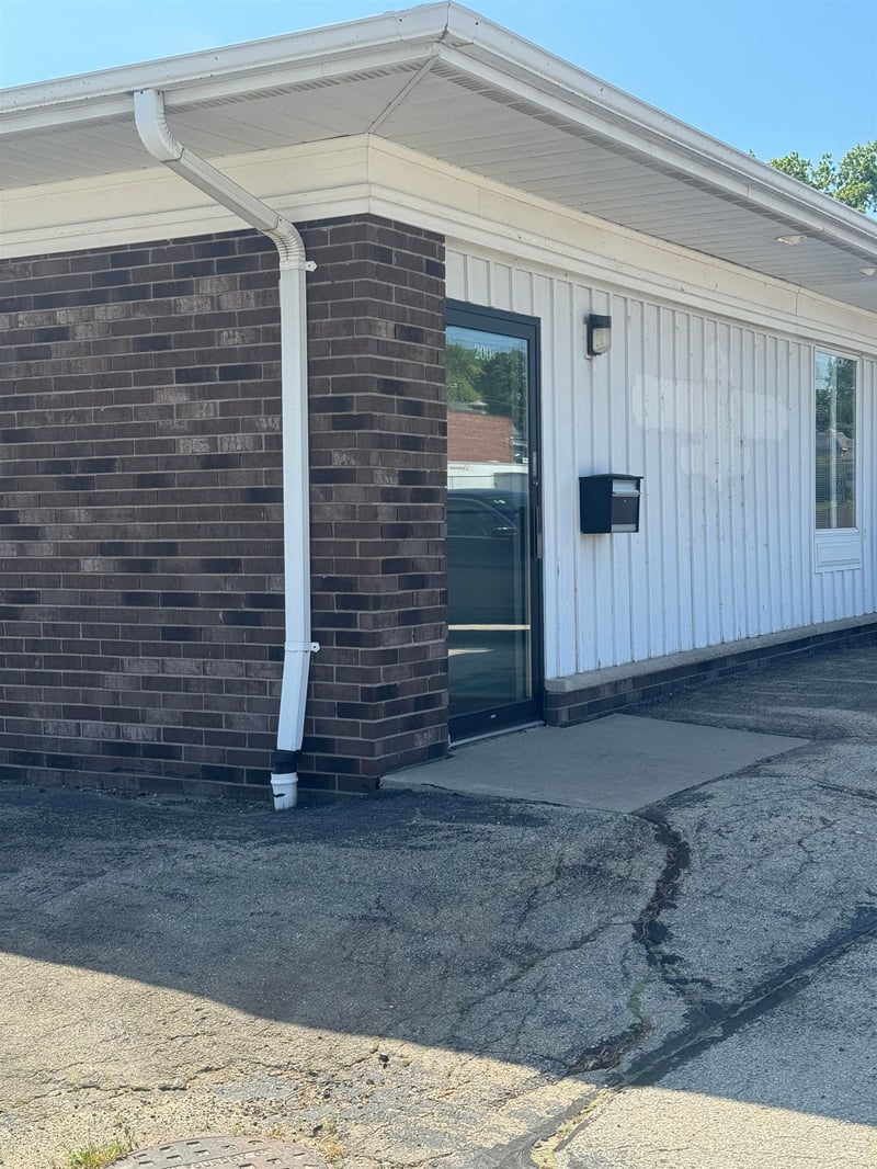 200 Wisconsin St, Seymour, WI 54165