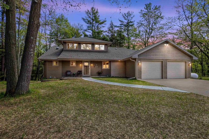 N4558 Glacier Trl, Marion, WI 54950