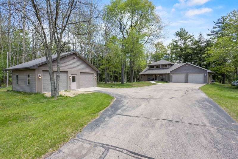 N4558 Glacier Trl, Marion, WI 54950