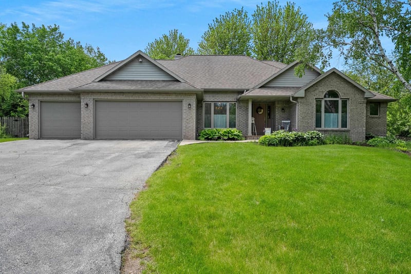 4410 Flagstone Ct, De Pere, WI 54115-9240