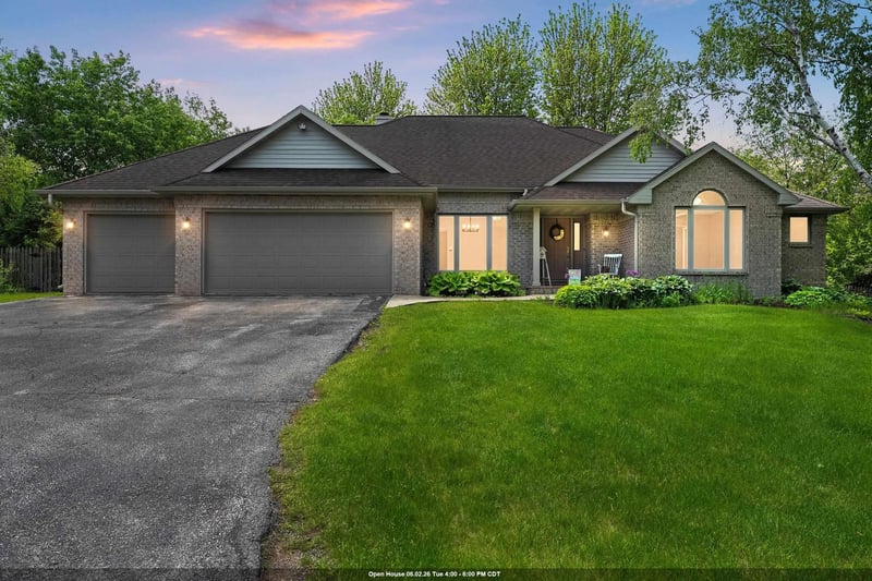 4410 Flagstone Ct, De Pere, WI 54115-9240