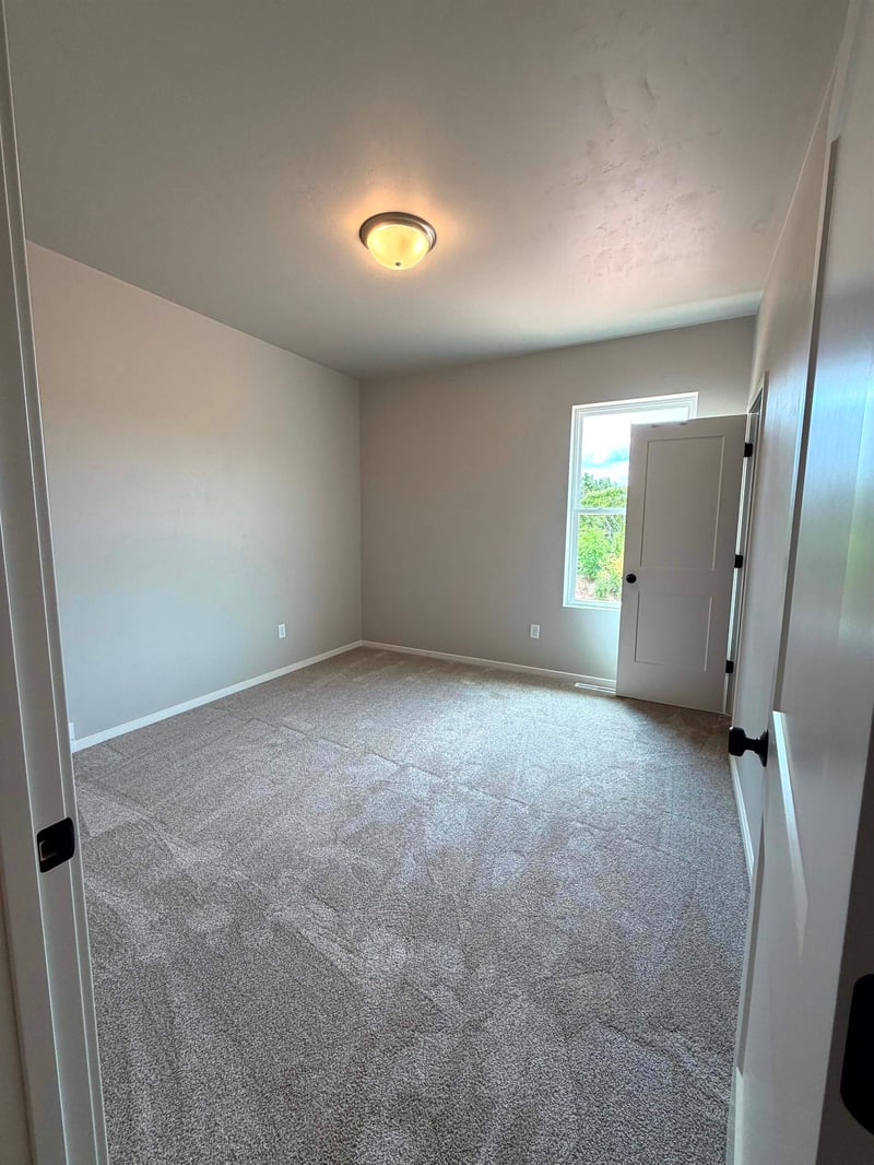 2109 Golden Gate Dr, Appleton, WI 54913