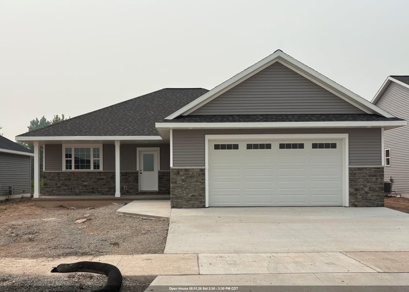2109 Golden Gate Dr, Appleton, WI 54913
