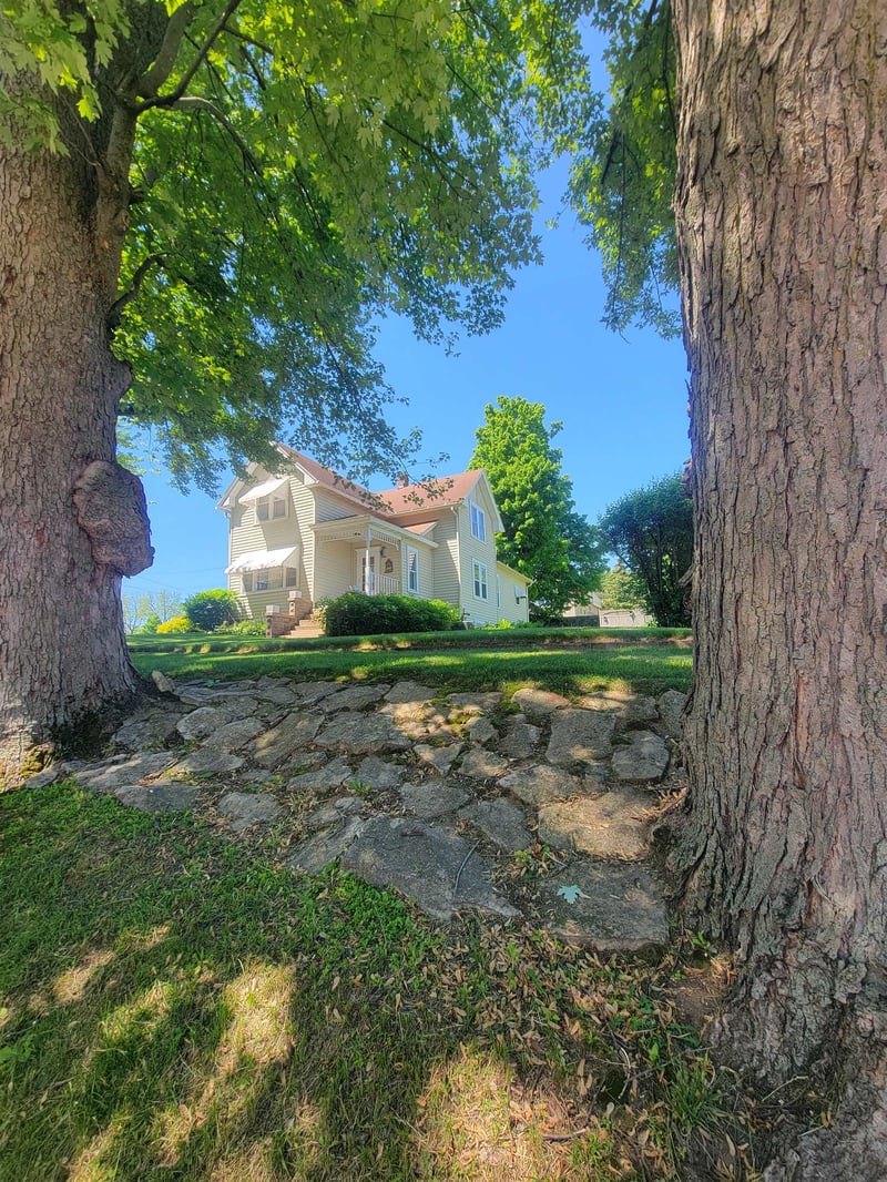 108 Pearl St, Bear Creek, WI 54922-0102