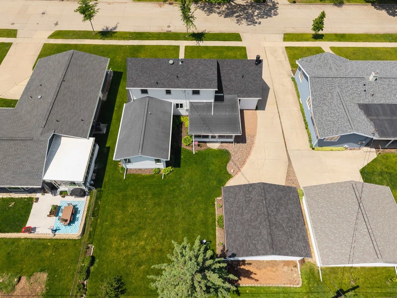 2714 Elmwood Ct, Appleton, WI 54911-2225