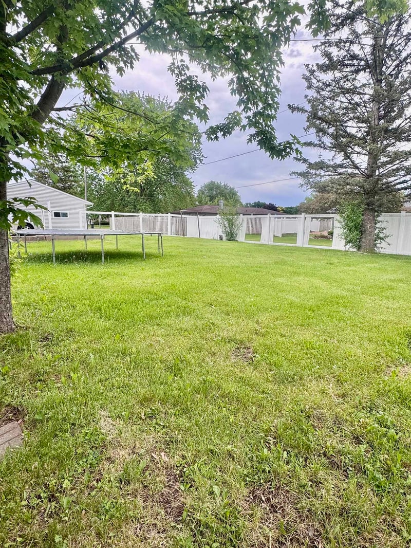 1105 Fay Ct, De Pere, WI 54115