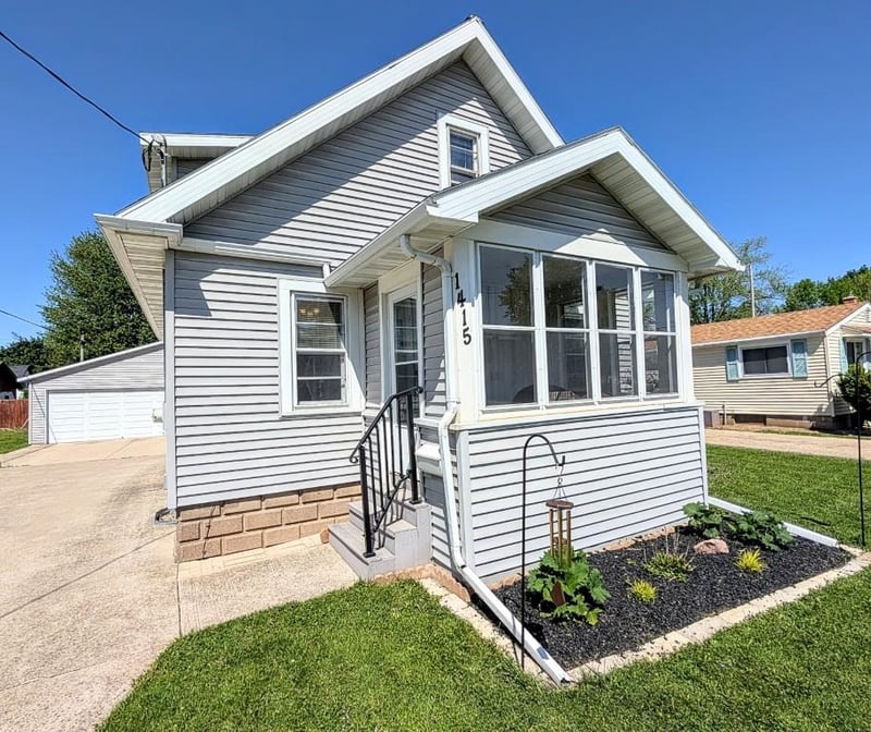 1415 Bennett St, Appleton, WI 54914