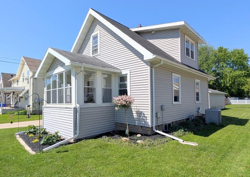 1415 Bennett St, Appleton, WI 54914