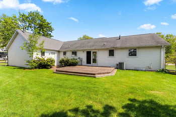 2445 Heather Rd, Green Bay, WI 54311-5240