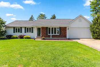 2445 Heather Rd, Green Bay, WI 54311-5240