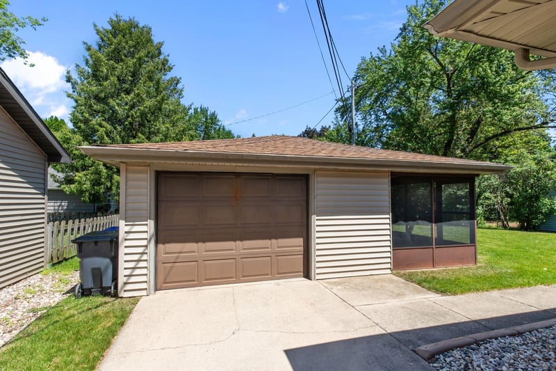 508 Winnebago Hts, Neenah, WI 54956