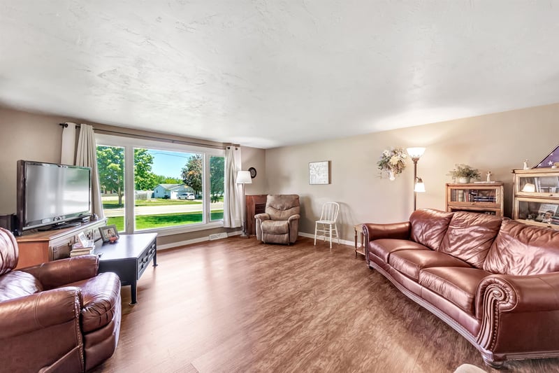 3093 Glendale Ave, Green Bay, WI 54313-6968