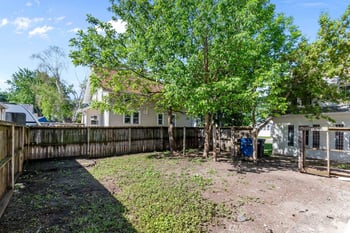 523 Bent Ave, Oshkosh, WI 54901