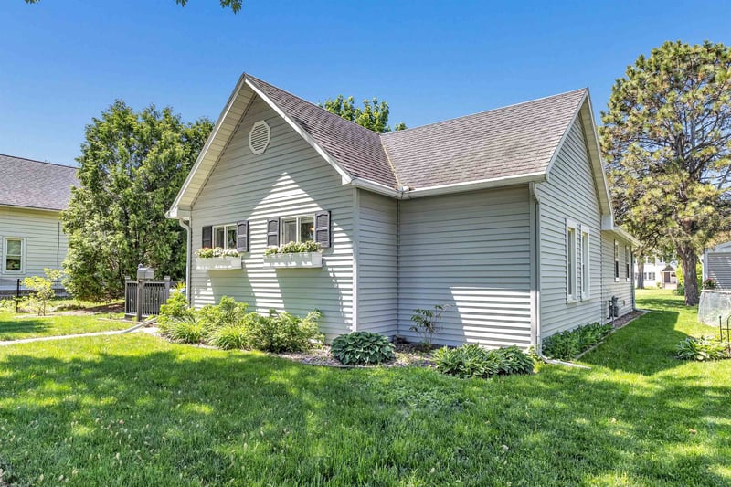 226 Ontario St, De Pere, WI 54115-2931