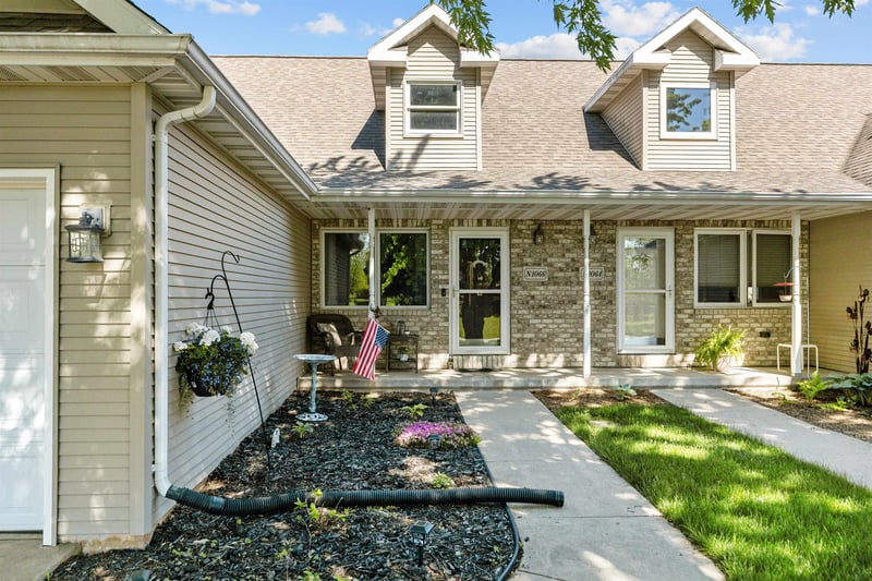 N1006 Vander Maazen Dr, Greenville, WI 54942