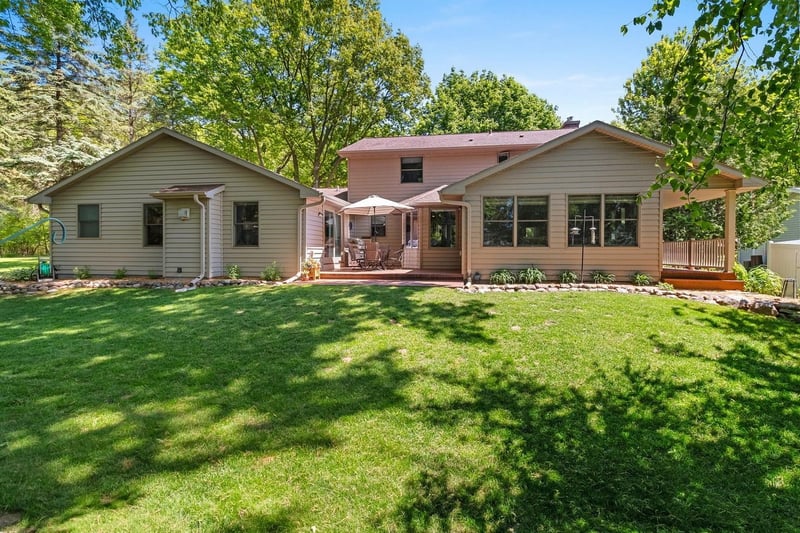 500 Eagle Ter, Green Bay, WI 54313