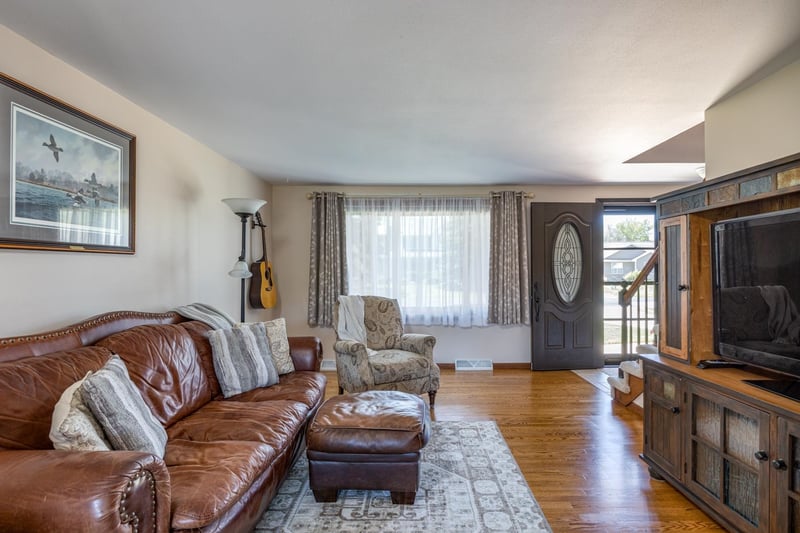 5170 Killdeer Ln, Oshkosh, WI 54901-1373