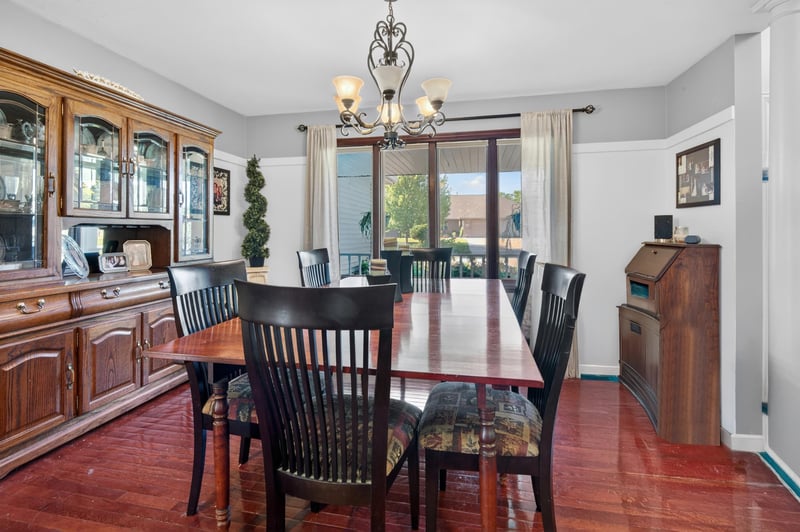 2386 Wilder St, Green Bay, WI 54311-5589