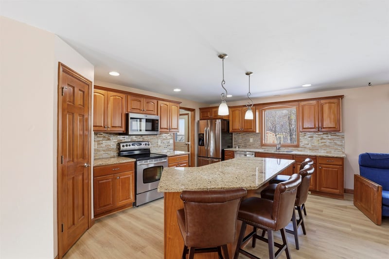W134 County Road Uu, Kaukauna, WI 54130-7834