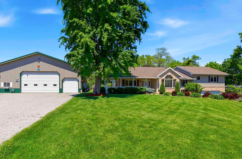 W134 County Road Uu, Kaukauna, WI 54130-7834