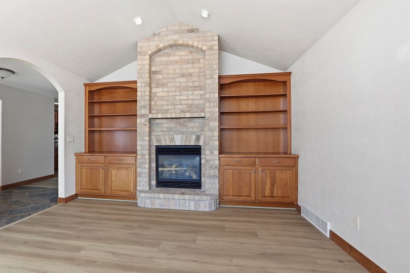 W134 County Road Uu, Kaukauna, WI 54130-7834