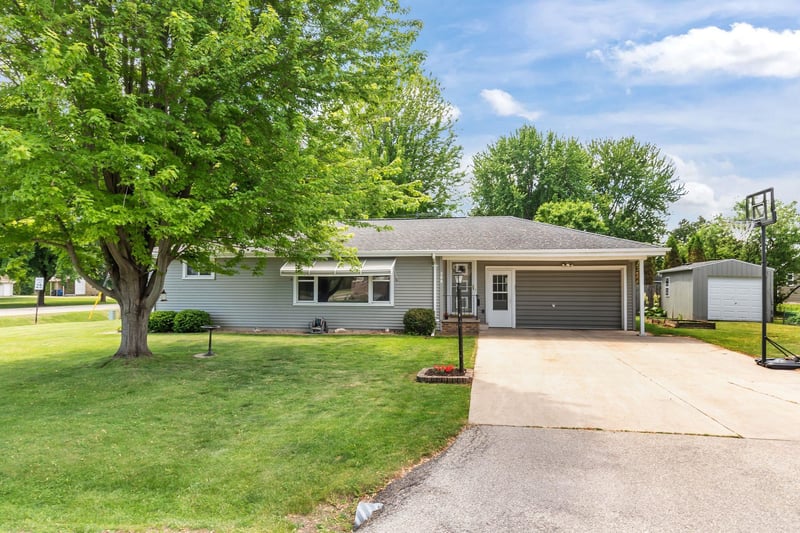 288 Forkin St, Menasha, WI 54952