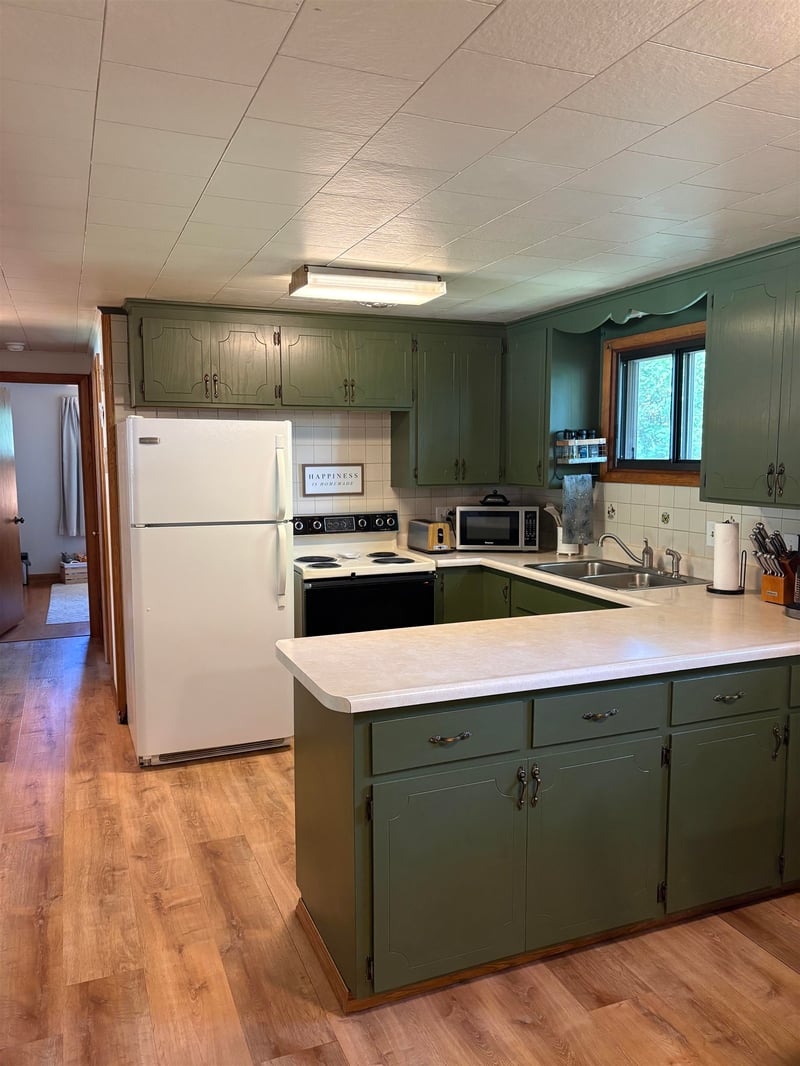 288 Forkin St, Menasha, WI 54952