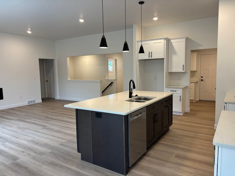 N3991 Wettering Way, Kaukauna, WI 54130