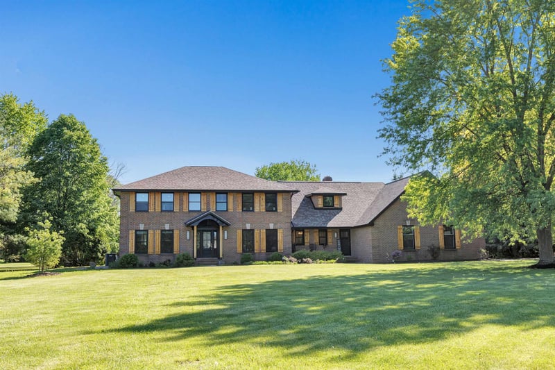 2004 Ledgeview Rd, De Pere, WI 54115