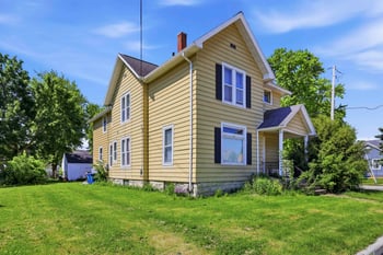 1201 Ceape Ave, Oshkosh, WI 54901-5423
