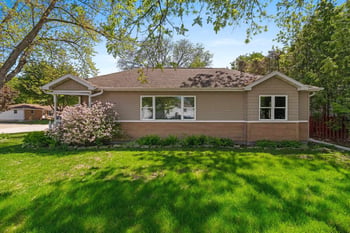 2110 Center St, Green Bay, WI 54304-4914