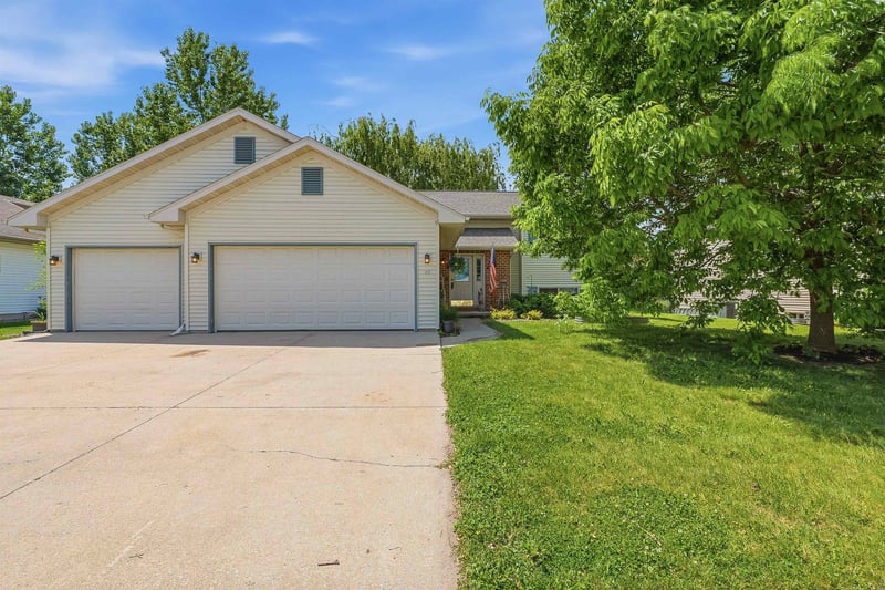 45 Jacob Ave, Oshkosh, WI 54902