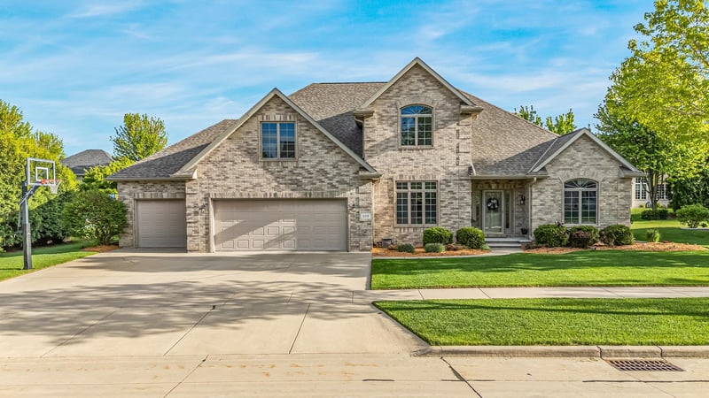 309 Stratford Ln, Appleton, WI 54913