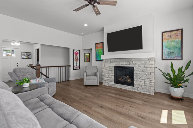N1203 Alexandra Way, Greenville, WI 54942