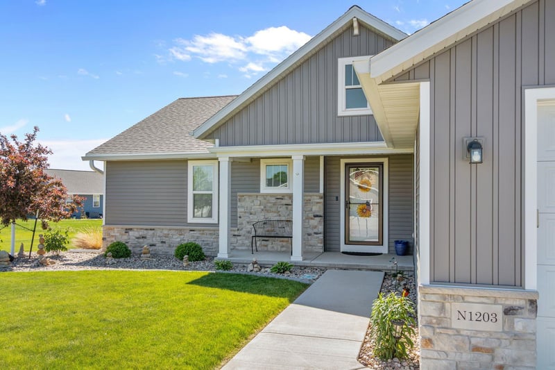 N1203 Alexandra Way, Greenville, WI 54942
