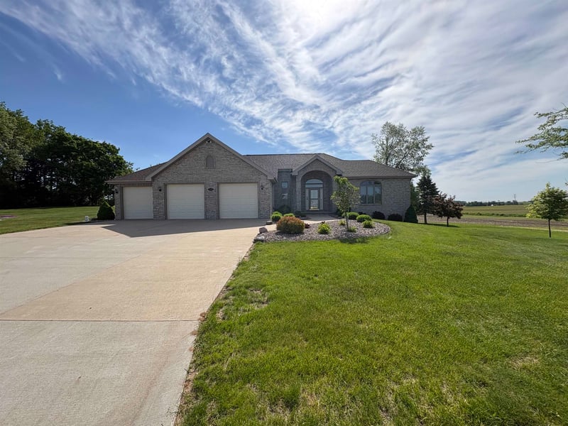 115 Sunrise Ct, Bonduel, WI 54107