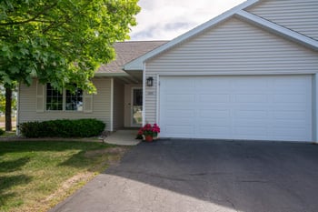 485 Packer Ave, Oshkosh, WI 54901-1585