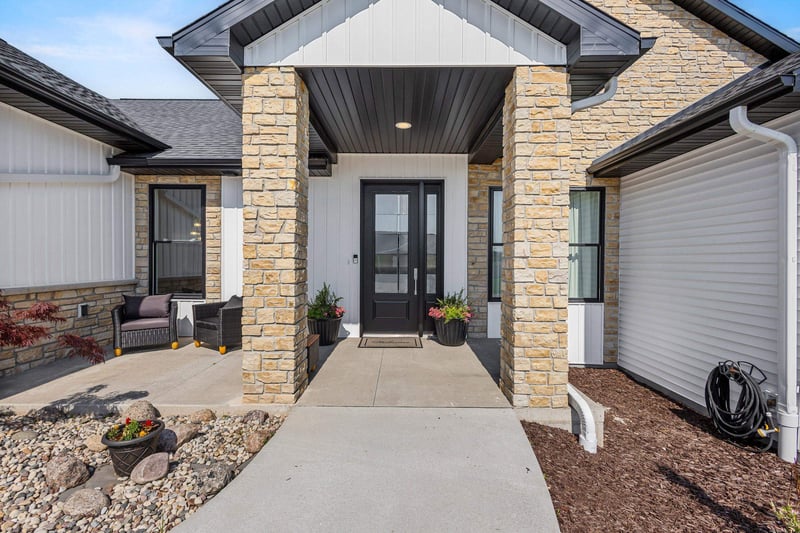 5752 Sequoia Dr, Appleton, WI 54913