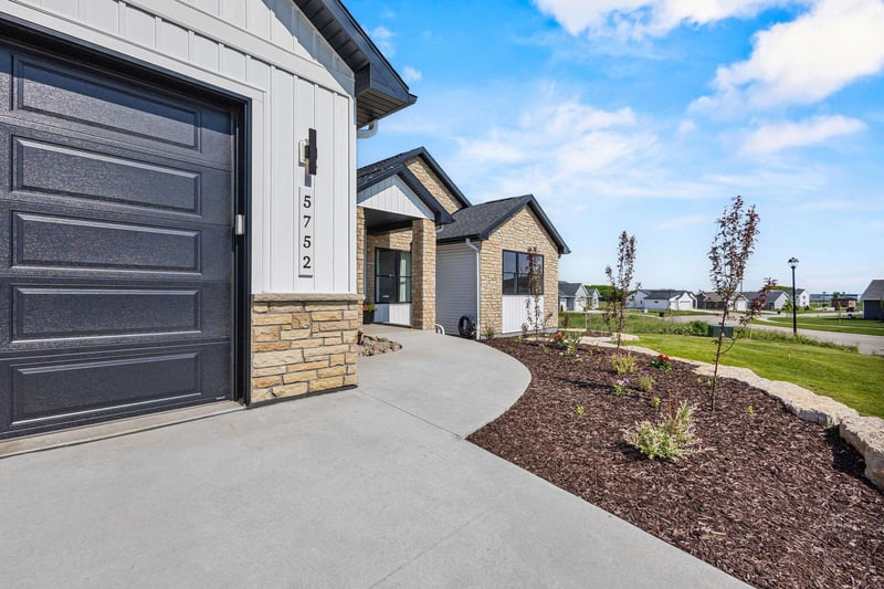 5752 Sequoia Dr, Appleton, WI 54913