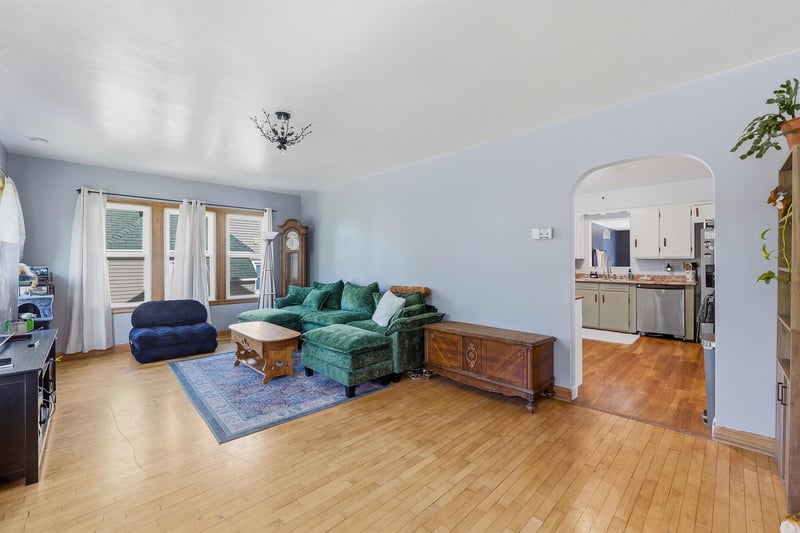 204 Fourth St, Menasha, WI 54952-3211